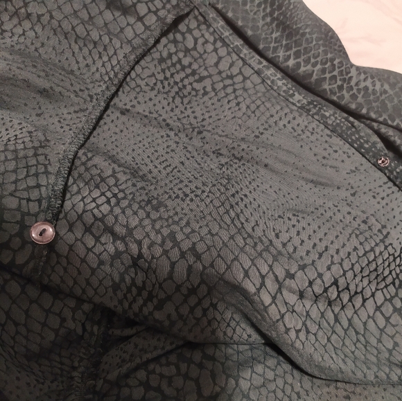 NWT Guess emerald wrap blouse, medium - Picture 5 of 7